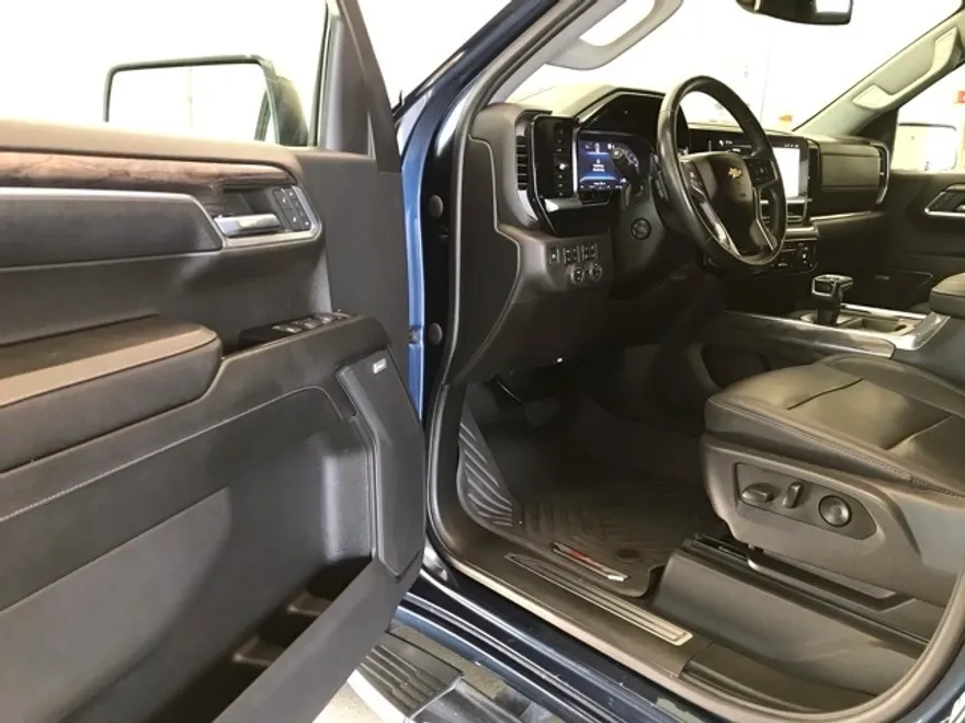 2023 Chevrolet Silverado 1500 LTZ photo 11