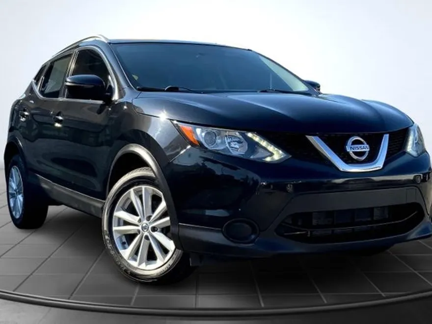 2017 Nissan Rogue Sport SV photo 1