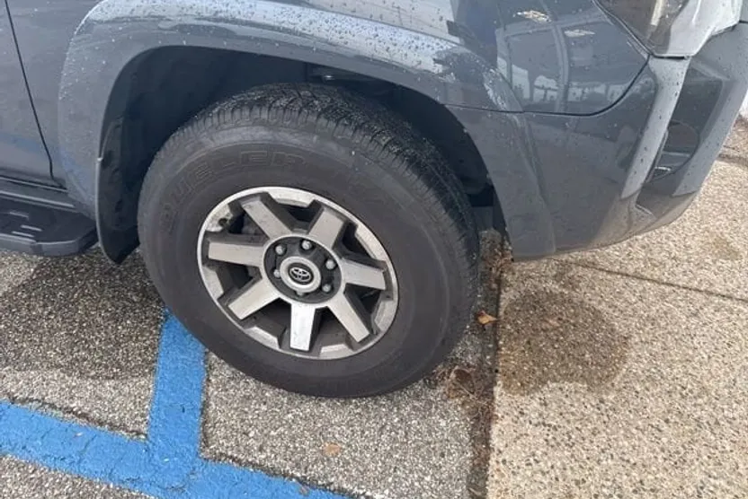 2024 Toyota 4Runner TRD Off-Road photo 1