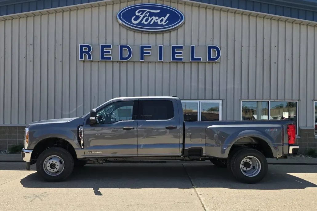 2025 Ford F-350 XLT photo 1
