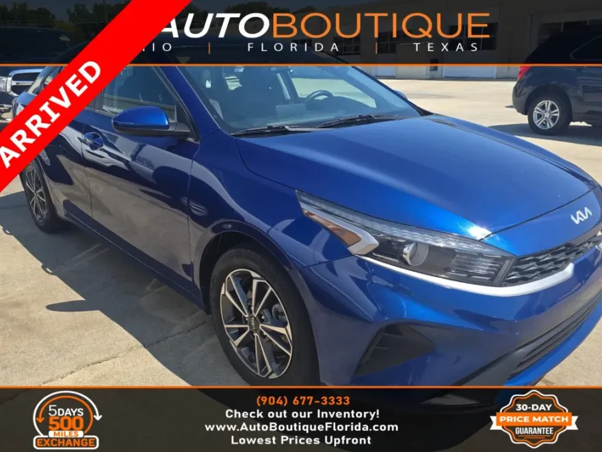 2022 Kia Forte LXS photo 1
