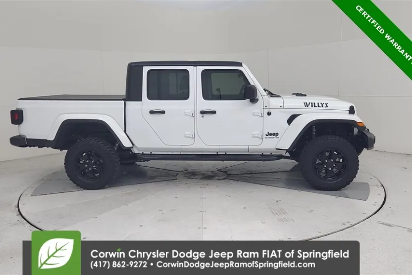 2021 Jeep Gladiator Willys photo 1