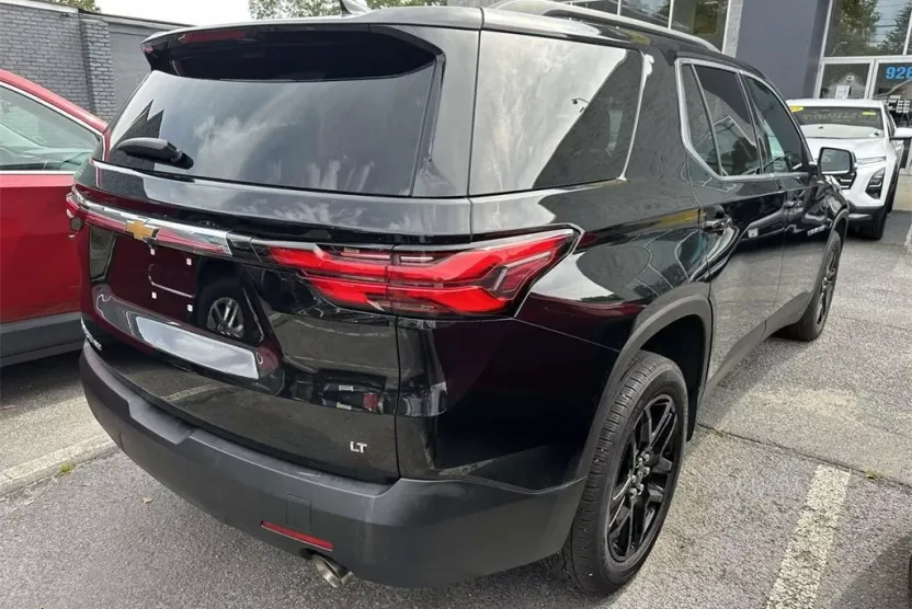 2023 Chevrolet Traverse Cloth photo 1
