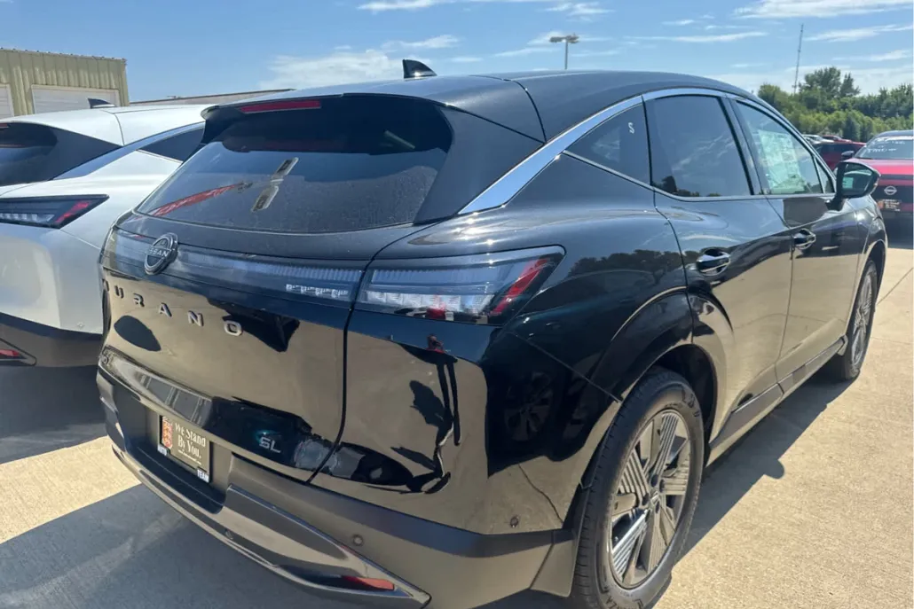 2025 Nissan Murano SL photo 1