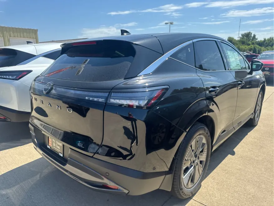 2025 Nissan Murano SL photo 1