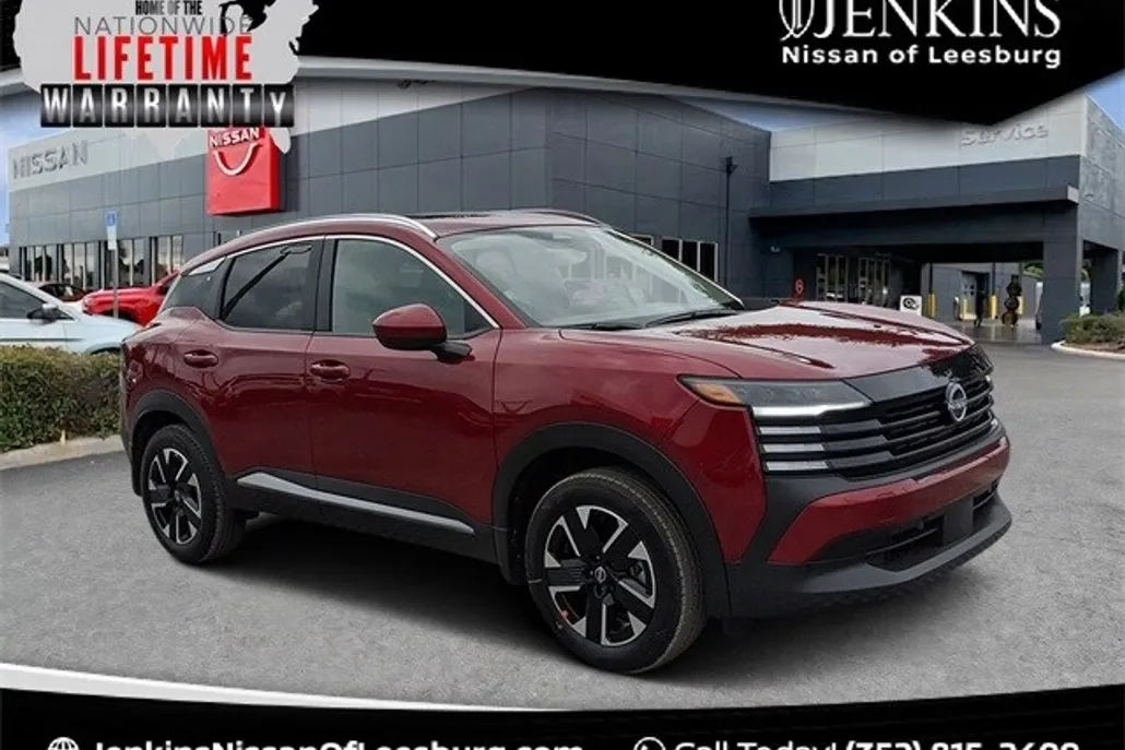 2025 Nissan Kicks SV photo 1