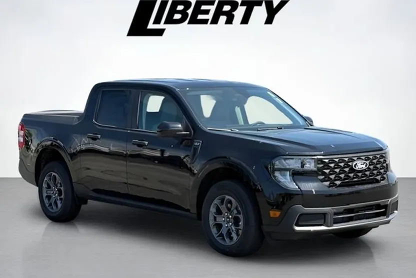 2025 Ford Maverick XLT photo 1