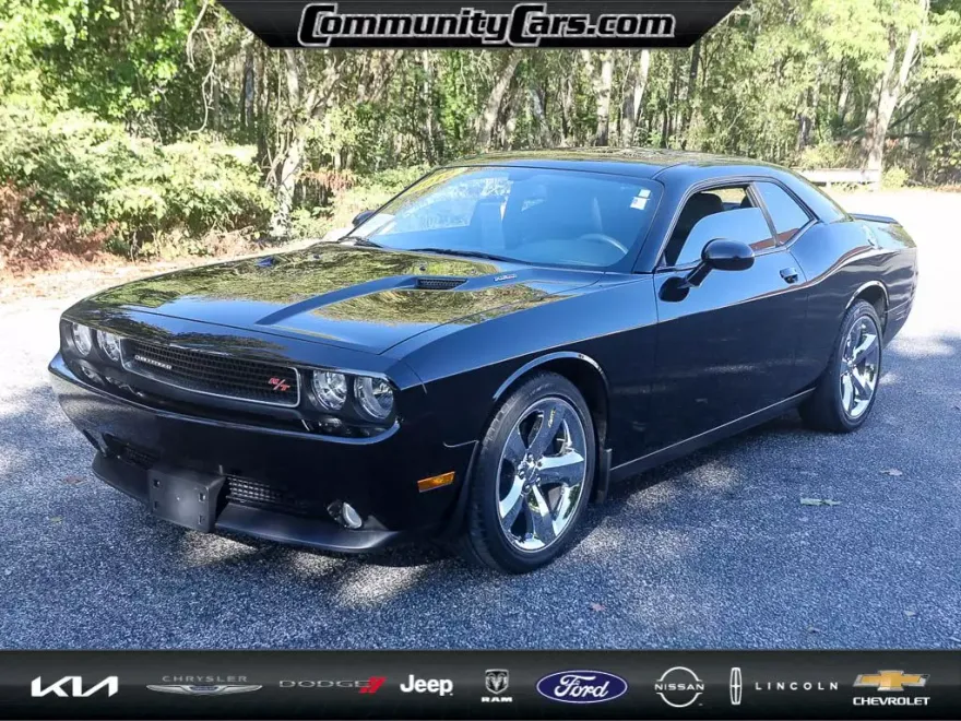 2012 Dodge Challenger R/T photo 1