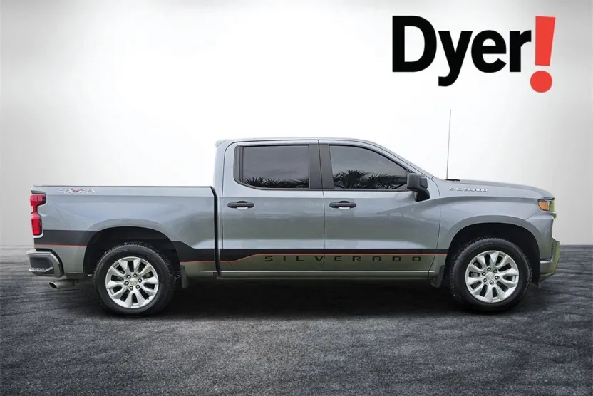 2019 Chevrolet Silverado 1500 Custom photo 1