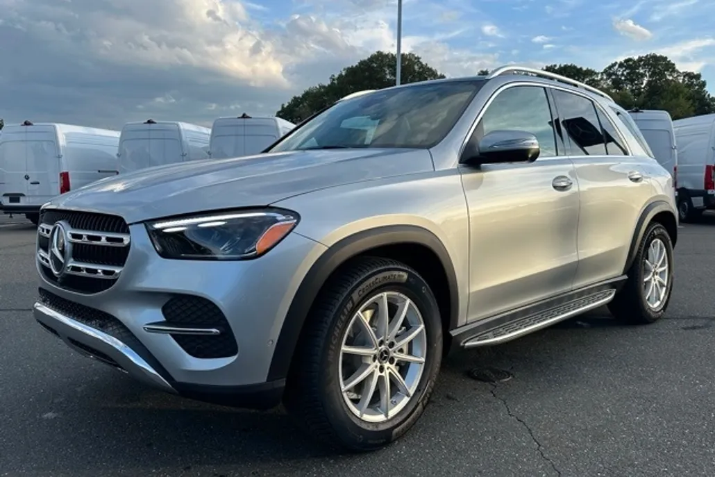 2026 Mercedes Benz GLE 350 4MATIC photo 1