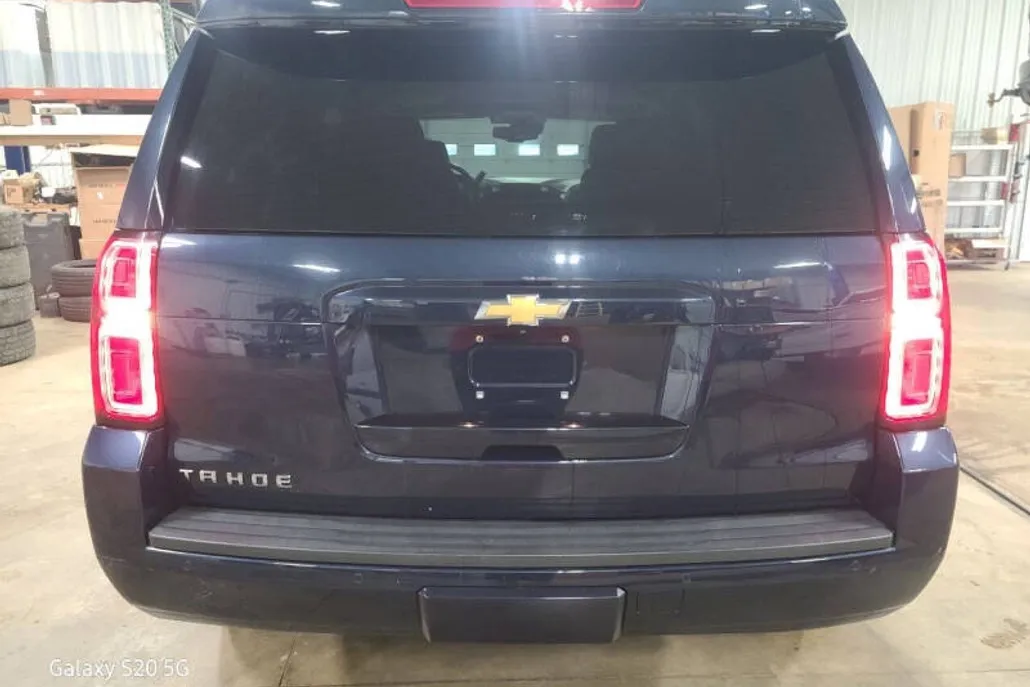 2017 Chevrolet Tahoe LT photo 1