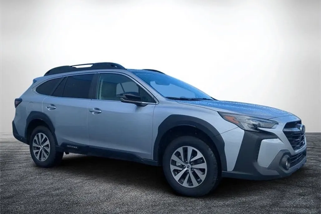 2025 Subaru Outback Premium photo 1