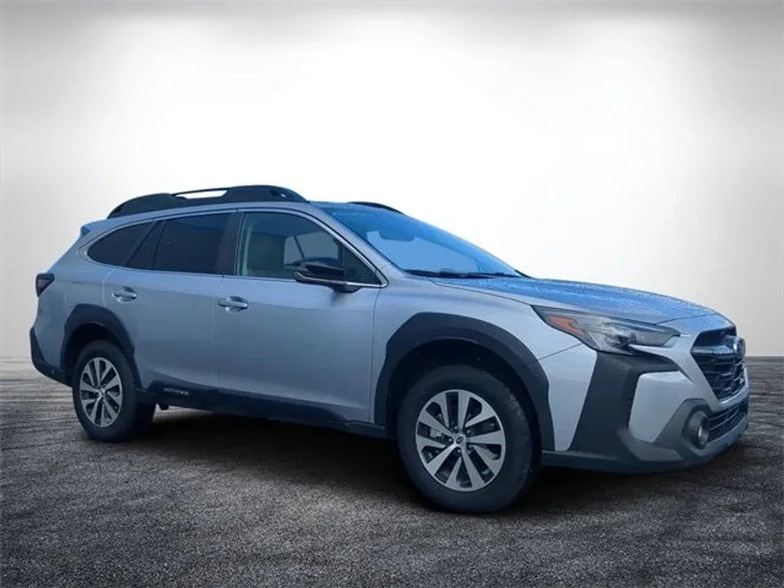 2025 Subaru Outback Premium photo 1