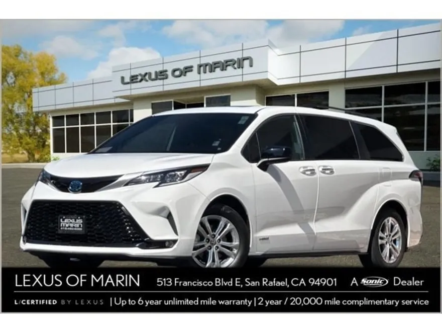 2021 Toyota Sienna XSE photo 1