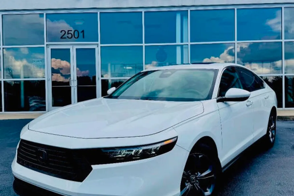 2023 Honda Accord EX photo 1