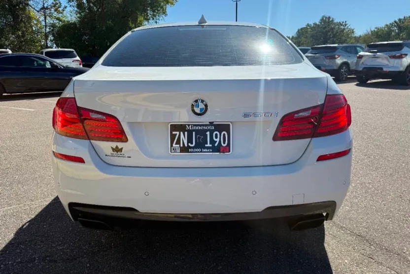 2016 Bmw 550i 5-Series photo 1