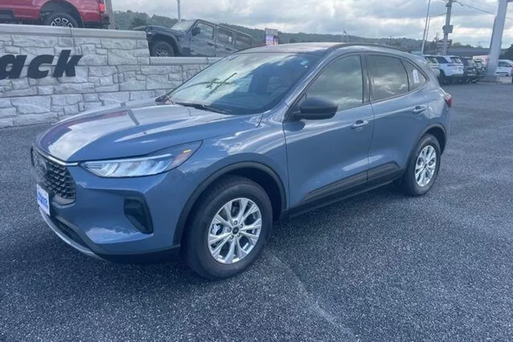 2025 Ford Escape Active photo 1