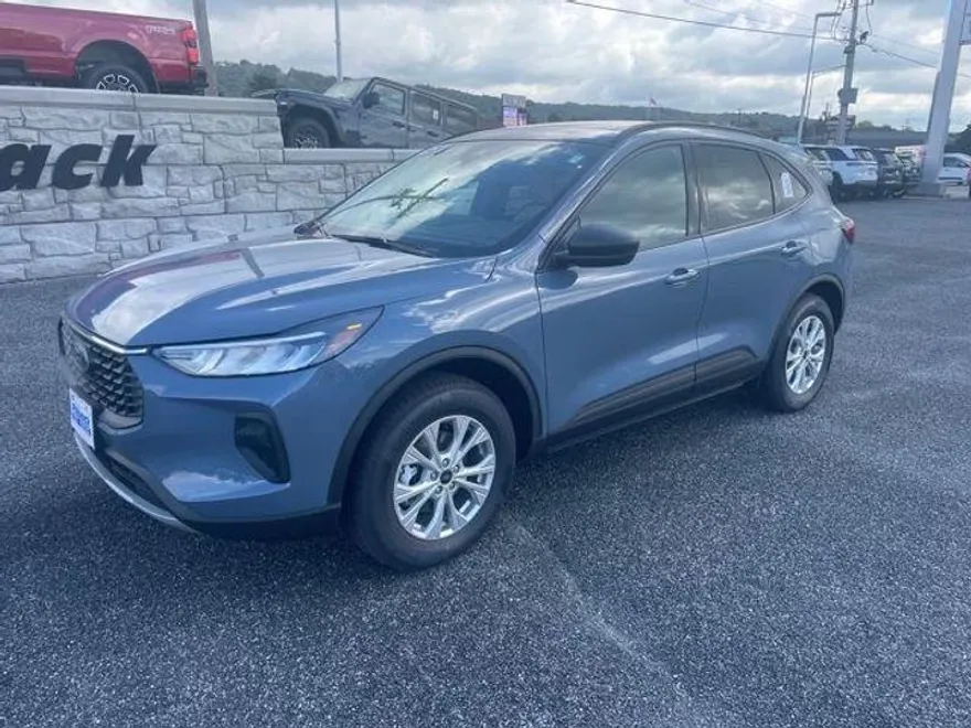 2025 Ford Escape Active photo 1