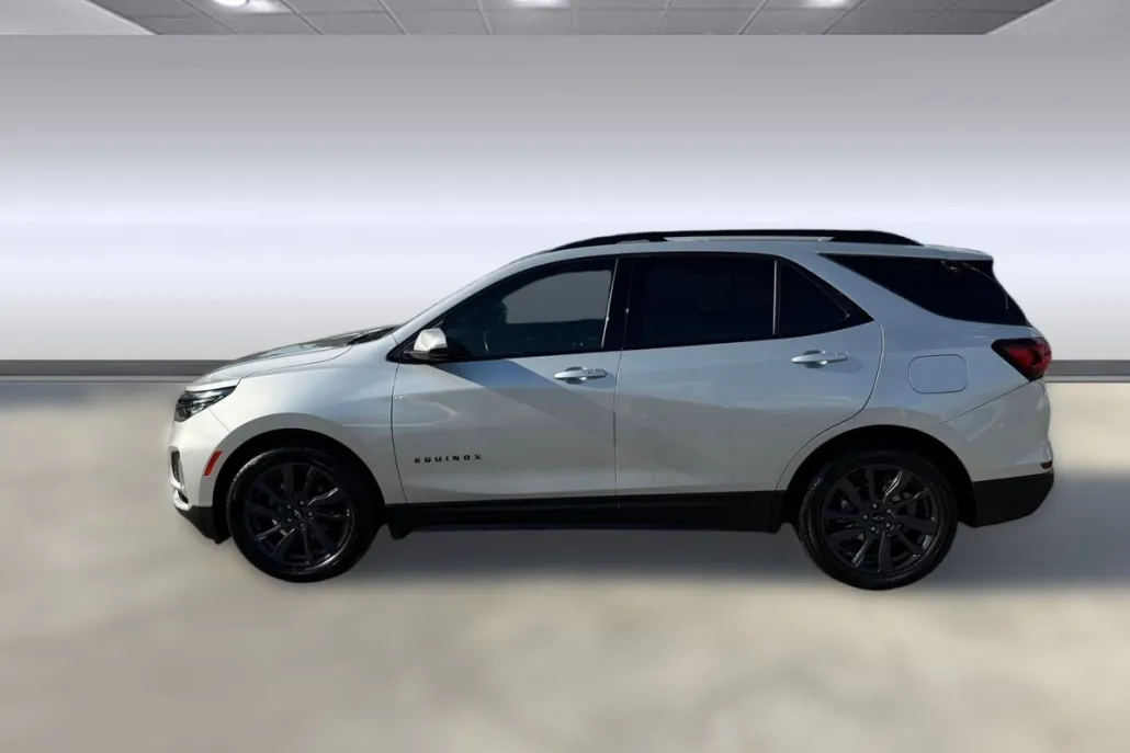2022 Chevrolet Equinox RS photo 1