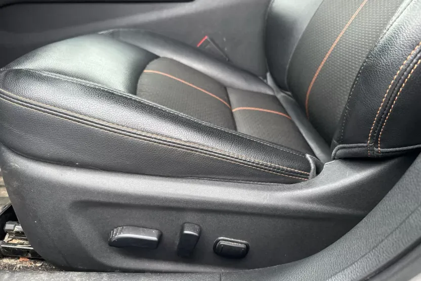 2020 Nissan Altima SR photo 1