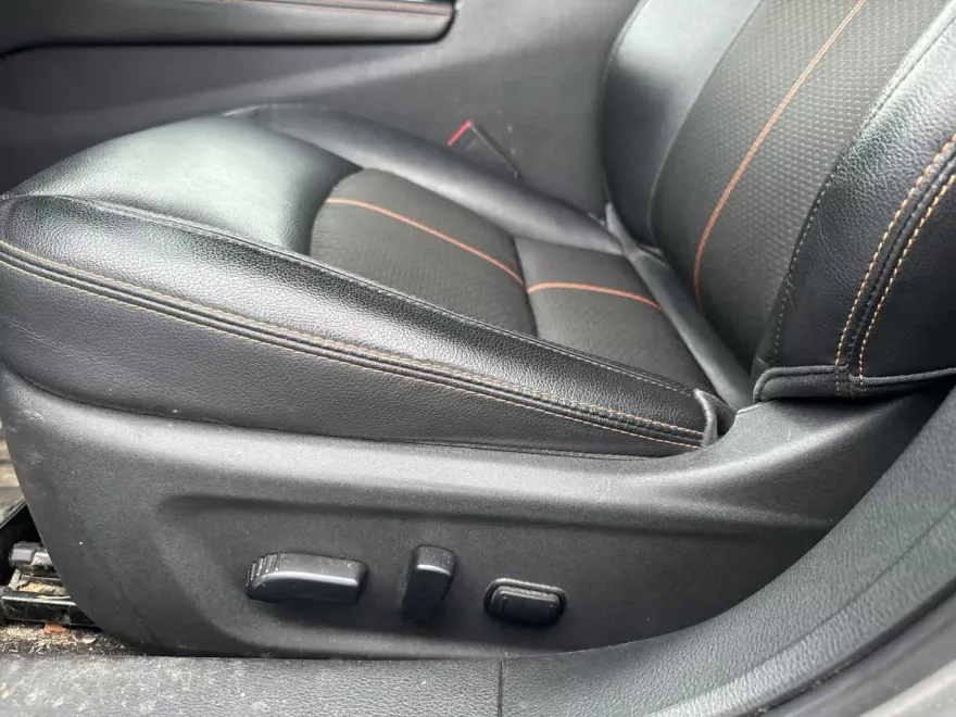 2020 Nissan Altima SR photo 1