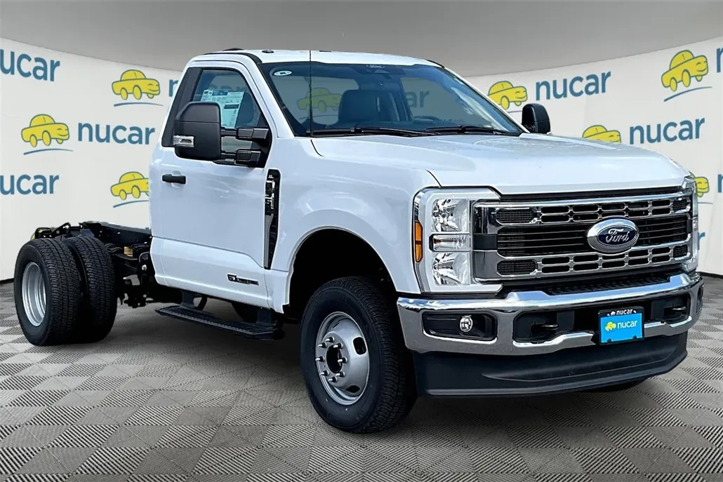 2024 Ford F-350 XL photo 1