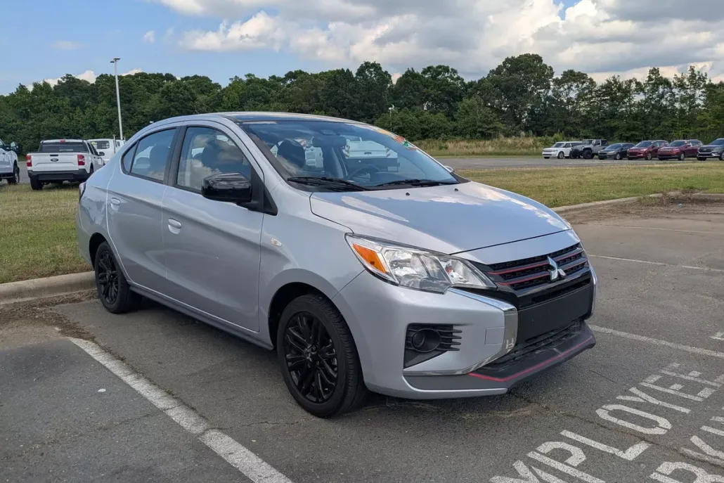 2023 Mitsubishi Mirage G4 Black Edition photo 1