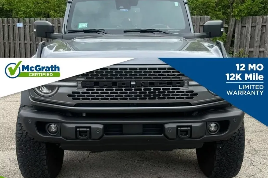 2023 Ford Bronco Badlands photo 1