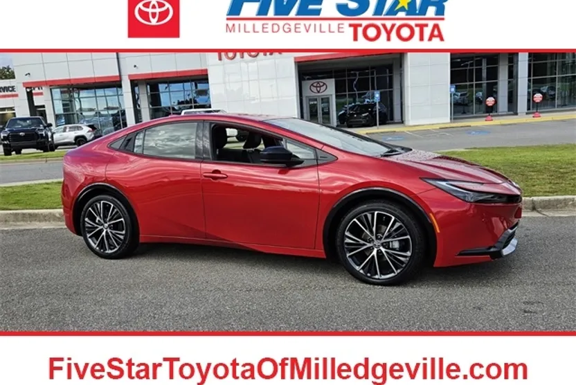 2024 Toyota Prius XLE photo 1