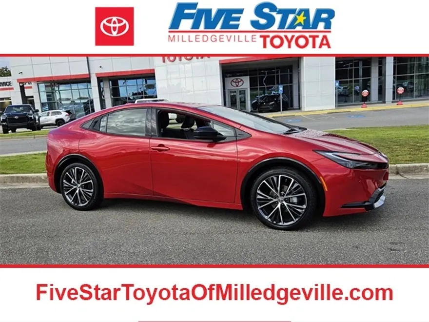 2024 Toyota Prius XLE photo 1