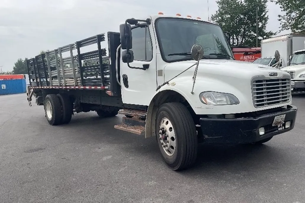 2018 Freightliner M2 106 Medium Duty photo 1