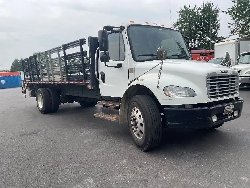 2018 Freightliner M2 106 Medium Duty photo 1