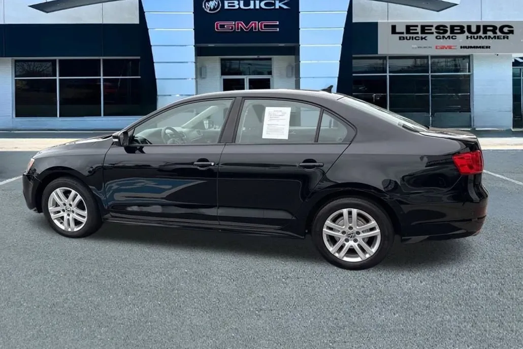2011 Volkswagen Jetta SE photo 1