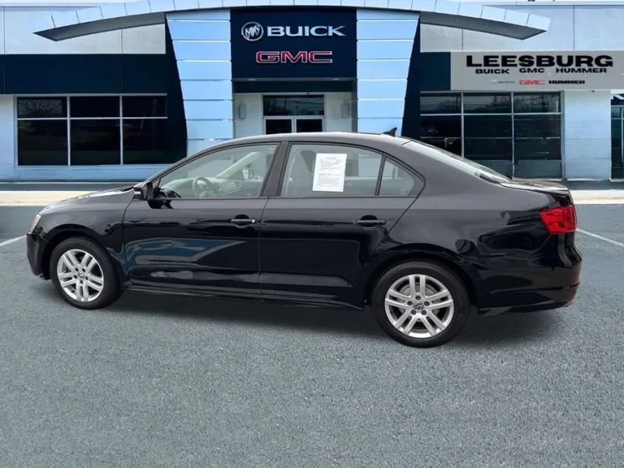 2011 Volkswagen Jetta SE photo 1
