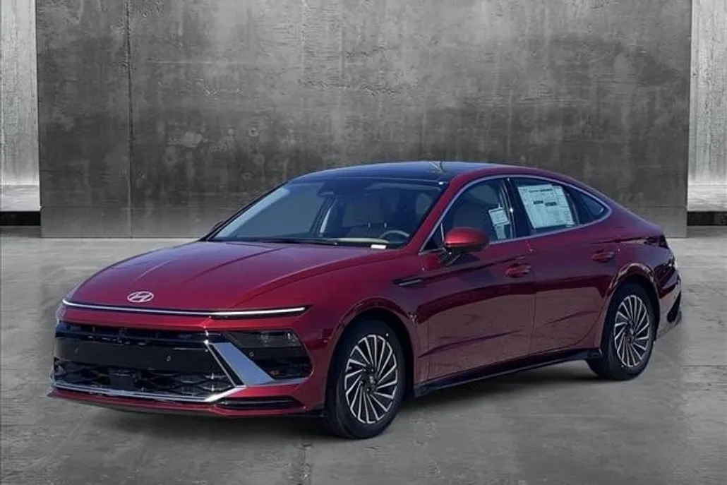 2025 Hyundai Sonata Hybrid Limited photo 1