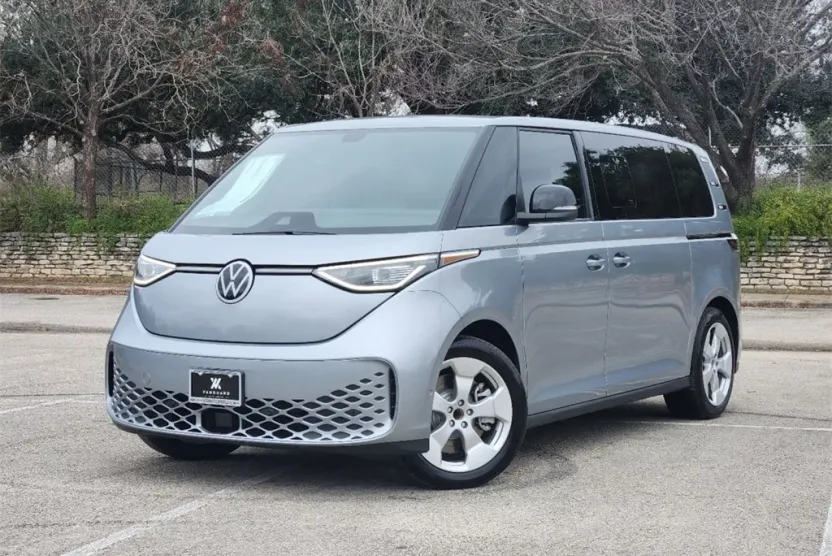 2025 Volkswagen ID. Buzz Pro S photo 1