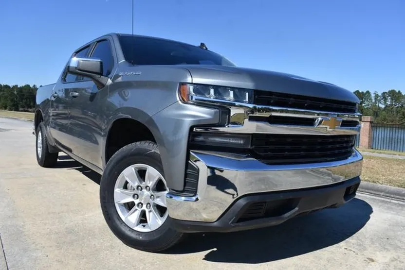 2019 Chevrolet Silverado 1500 LT photo 1