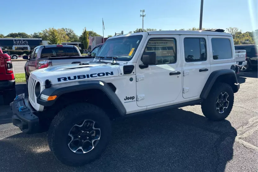 2023 Jeep Wrangler Rubicon 4xe photo 1