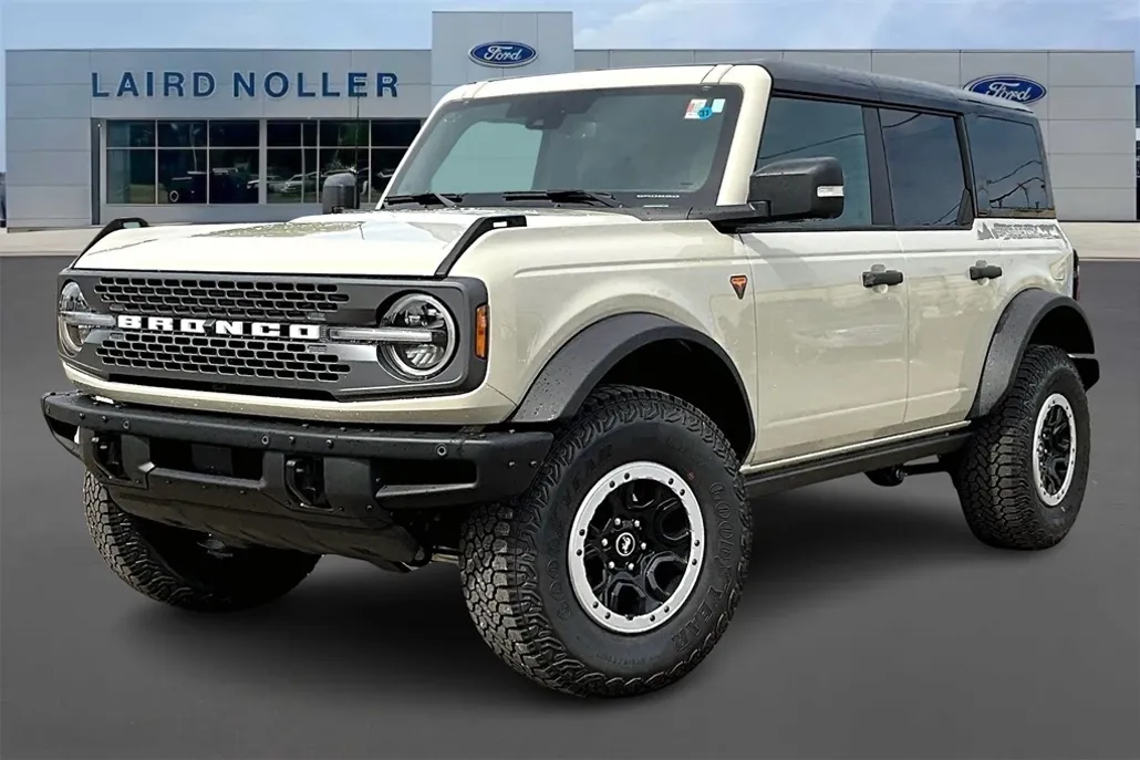 2025 Ford Bronco Badlands photo 1