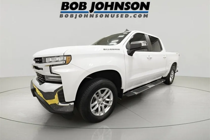 2019 Chevrolet Silverado 1500 LT photo 1