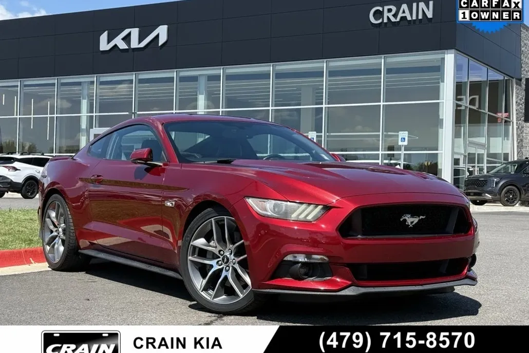 2017 Ford Mustang GT Premium photo 1