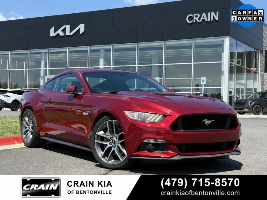 2017 Ford Mustang GT Premium photo 1