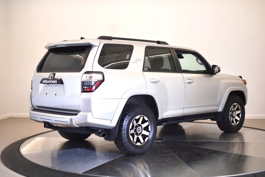 2022 Toyota 4Runner TRD Off-Road Premium Sport photo 1