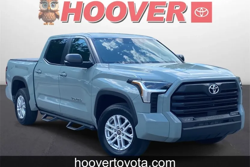 2024 Toyota Tundra SR5 photo 1