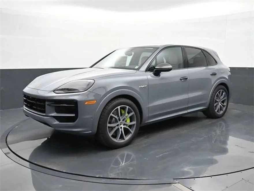 2025 Porsche Cayenne E-Hybrid S photo 1