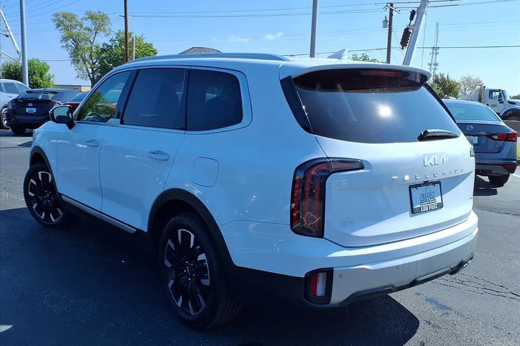 2024 Kia Telluride SX Prestige photo 1