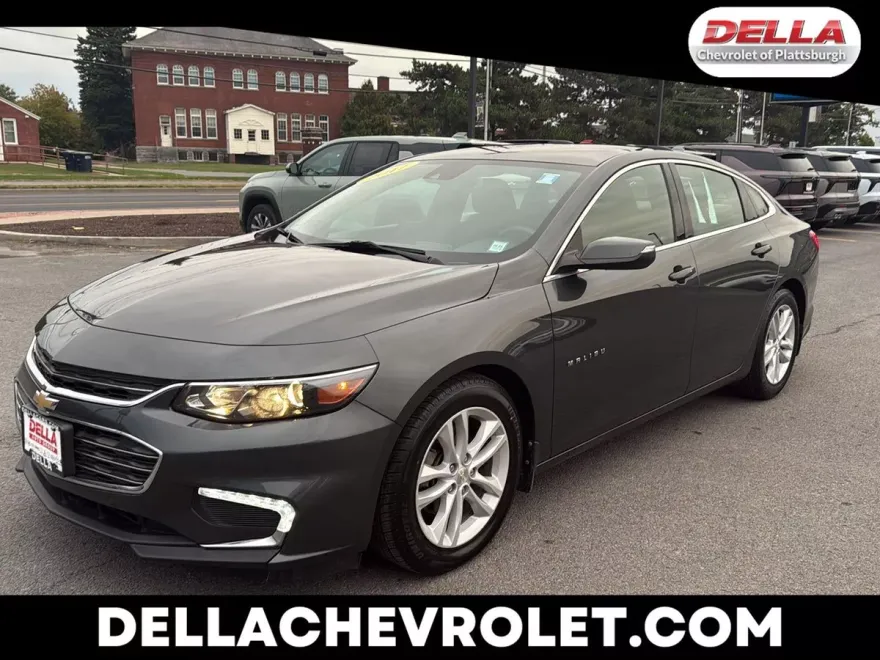 2017 Chevrolet Malibu Hybrid photo 1