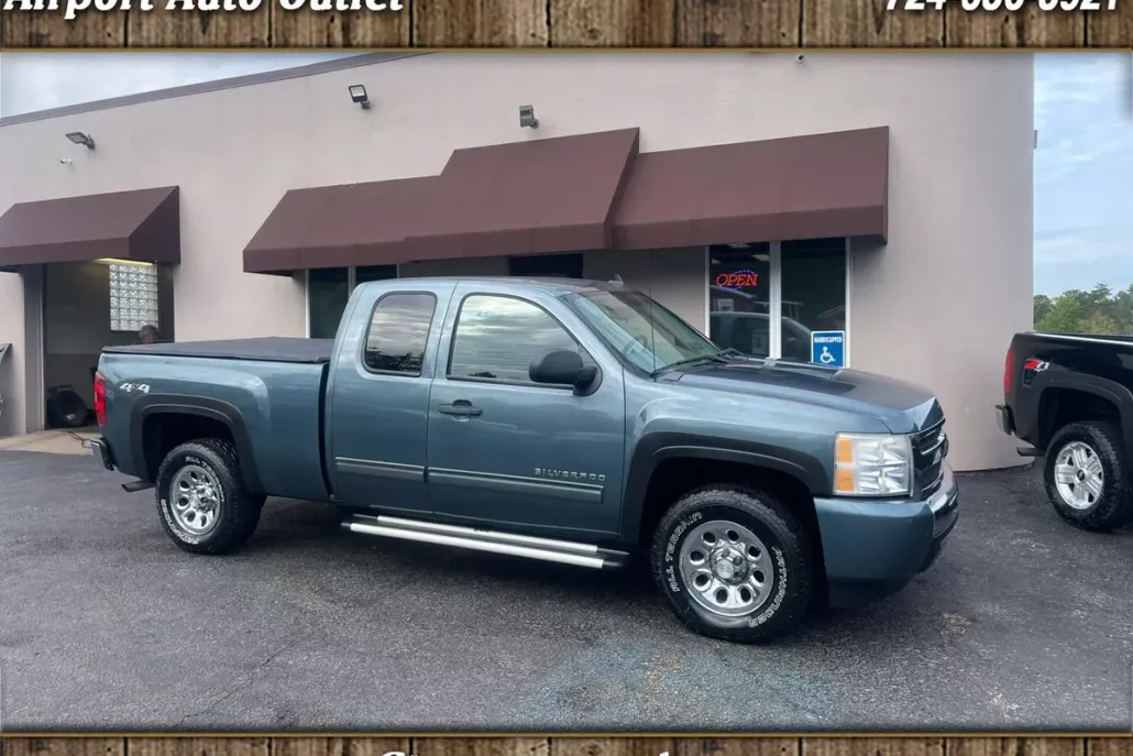 2010 Chevrolet Silverado 1500 LS photo 1