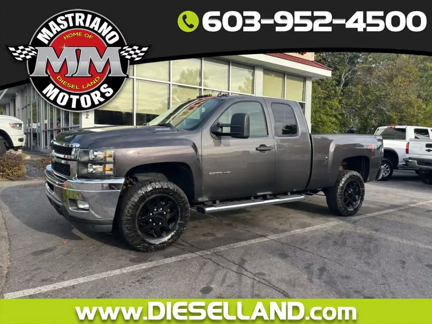 2011 Chevrolet Silverado LT photo 1