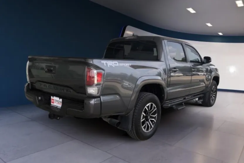 2022 Toyota Tacoma TRD Sport Double Cab V6 photo 1